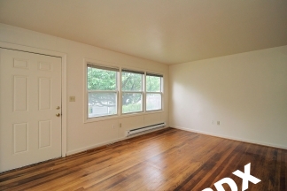 Adorable in Overlook - 1 Bedroom Apt in Cute Triplex