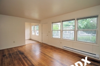 Adorable in Overlook - 1 Bedroom Apt in Cute Triplex