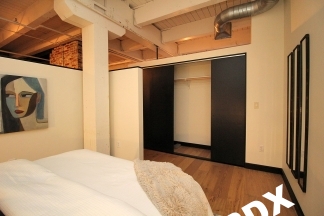 Stunning Remodeled 1 Bedroom Chown Pella Loft
