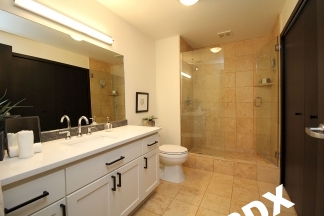Stunning Remodeled 1 Bedroom Chown Pella Loft