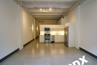 Stylish Urban Living in Chown Pella Loft in the Heart of the Pearl
