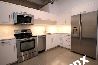 Stylish Urban Living in Chown Pella Loft in the Heart of the Pearl