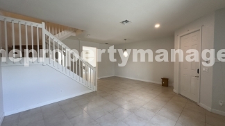 Spacious 3-Bedroom Townhouse with Gleaming Hardwood Floors in West Palm Beach!