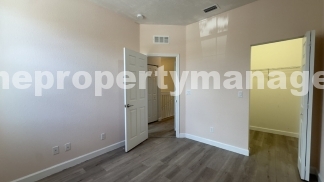 Spacious 3-Bedroom Townhouse with Gleaming Hardwood Floors in West Palm Beach!