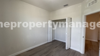 Spacious 3-Bedroom Townhouse with Gleaming Hardwood Floors in West Palm Beach!