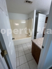 2 bedroom 2 bath home in Rogers