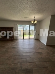 2 bedroom 2 bath home in Rogers