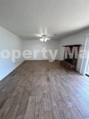 2 bedroom 2 bath home in Rogers