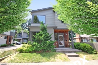 A Gorgeous 2 Bedroom NW Contemporary home in unique pocket neighborhood at foot of Mt. Tabor
