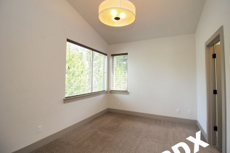 A Gorgeous 2 Bedroom NW Contemporary home in unique pocket neighborhood at foot of Mt. Tabor