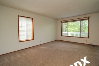 Updated SW Hills 1 Bed Apartment Near OHSU and Marquam Hill
