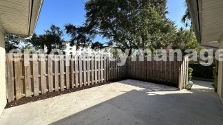 Charming 2-Bed, 2-Bath with 1168 Sq Ft of Comfort in West Palm Beach!