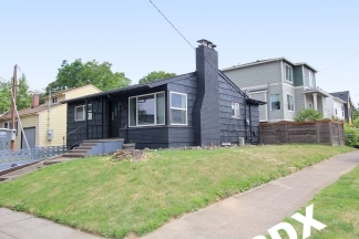 Exceptional Portsmouth 2 Bed/1.5 Bath Mid-Century Home