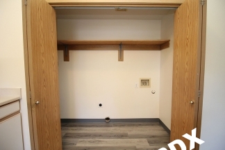 Welcome Home to McKenzie Court Apts – Spacious, Vaulted Upper Floor 2 Bedroom