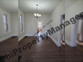 530 E 45th Street, Chicago, IL 60653