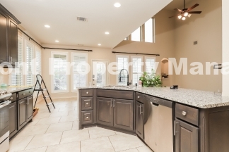 Spacious 4-Bedroom Retreat with 4 Bed /  3.5 Baths on Yearling Street, San Antonio!