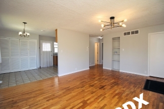 Adorable & Updated SE Portland 2 Mid-Century Ranch Home