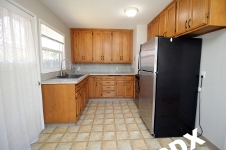 Adorable & Updated SE Portland 2 Mid-Century Ranch Home