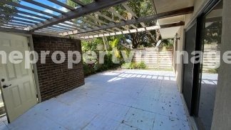 Charming 2-Bed Oasis with 2.5 Baths in Prime Palm Beach Gardens Location!