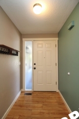 Fantastic 1-Level Tualatin 3 Bed/2 Bath Home with Separate Detached Office!