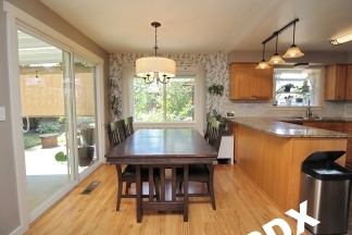 Fantastic 1-Level Tualatin 3 Bed/2 Bath Home with Separate Detached Office!
