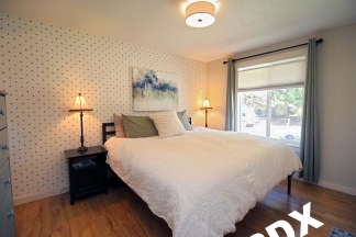 Fantastic 1-Level Tualatin 3 Bed/2 Bath Home with Separate Detached Office!