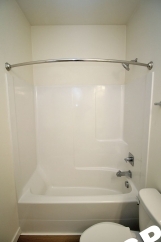 *RENT SPECIAL* Sleek, Contemporary & Modern Living in the Heart of Sellwood!