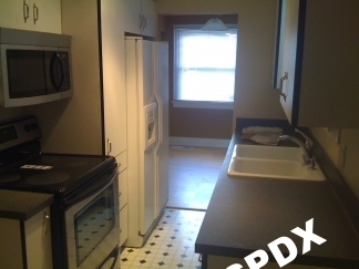 Great Overlook 2 Bedroom Bungalow - Steps to Max!!!!