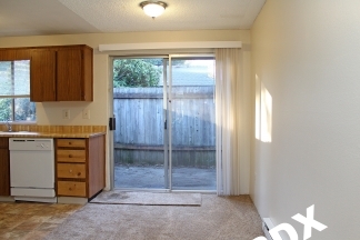 Ranch Style 2 Bedroom Gresham-Portland Apartment Home