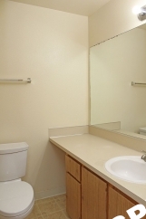 Conveniently Located 2 Bedroom Townhouse in SE Powellhurst/Gilbert