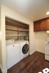 Spacious Powell 2 Bedroom Apartment