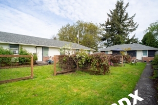 Charming 1 Bedroom Apartment in Cully Neighborhood