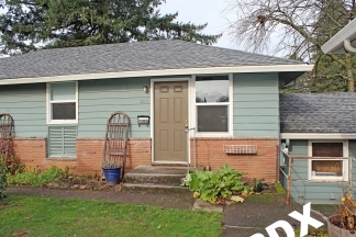 Charming 1 Bedroom Apartment in Cully Neighborhood