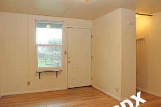 Charming 1 Bedroom Apartment in Cully Neighborhood