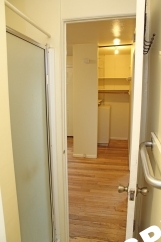 Charming 1 Bedroom Apartment in Cully Neighborhood