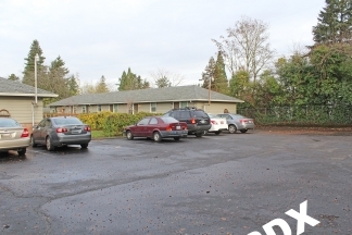 Charming 1 Bedroom Apartment in Cully Neighborhood