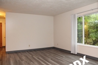 1 Bed 1 Ba Apartment on Gibbs St. Near OHSU and Marquam Hill