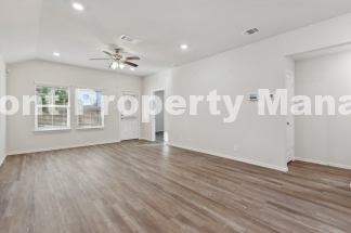 Brand new 3-Bedroom Gem with 2 Baths in San Antonio – 5420 Trinity Run Awaits!