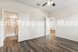 Brand new 3-Bedroom Gem with 2 Baths in San Antonio – 5420 Trinity Run Awaits!