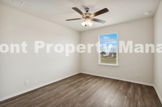 Brand New 4-Bedroom Sanctuary with 2.5 Baths at 5554 Trinity Run, San Antonio – Your 2,223 Sq Ft Dream Home Awaits!