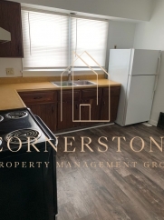 One bedroom house, newer flooring $650 per mo/dep