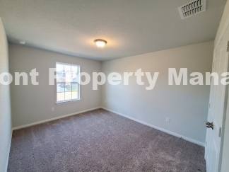 Spacious 4 Bed, 3.5 Bath Home in San Antonio, TX - Must See!