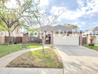 Charming 3 Bed, 2 Bath Home with Fireplace in San Antonio!