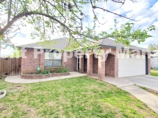 Charming 3 Bed, 2 Bath Home with Fireplace in San Antonio!