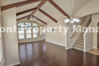 Beautiful 4 Bedroom, 2.5 Bath in the Escondido subdivision!