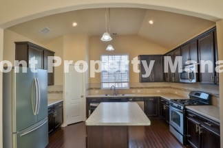 Beautiful 4 Bedroom, 2.5 Bath in the Escondido subdivision!