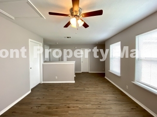 Three Bedroom Two & Half Bath Home in Mission Creek Community!!!
