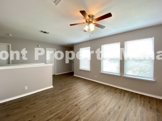Three Bedroom Two & Half Bath Home in Mission Creek Community!!!