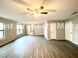 Great 3 Bedroom 2 Full Bath home in Tara Community!