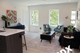 Stylish Courtyard 1 Bedroom in  New Arbor Lodge Apartment Community